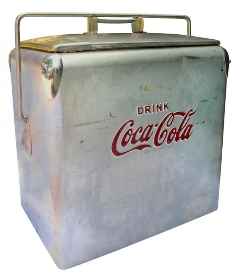 Coca-Cola picnic cooler, 12-pk size w/tray, mfgd by