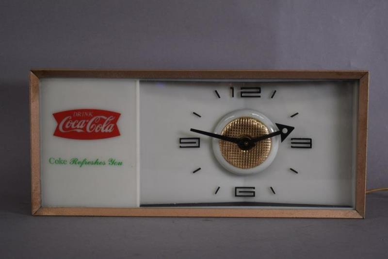 DRINK COCA COLA "COKE REFRESHES YOU" CLOCK