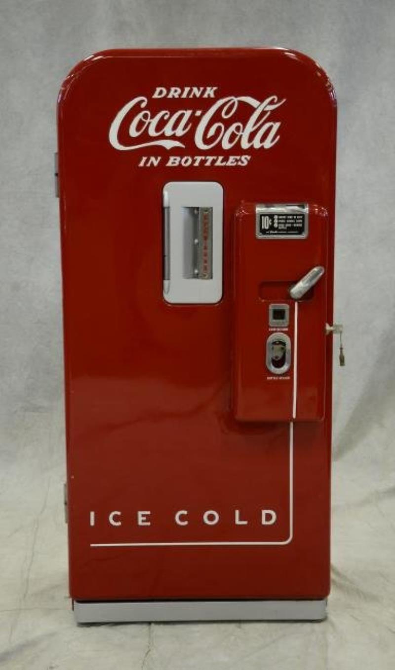 Vintage "Vendo 39" 10 cent Coca Cola vending machine