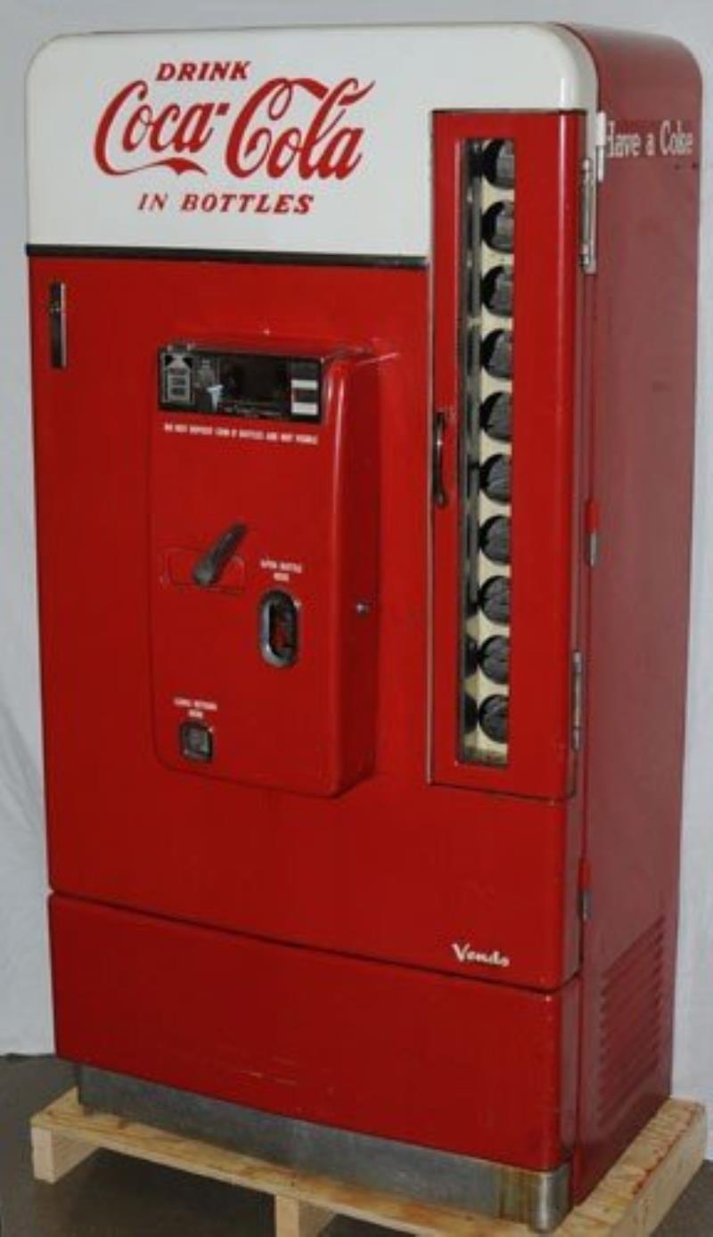 1950'S COCA-COLA VENDING MACHINE