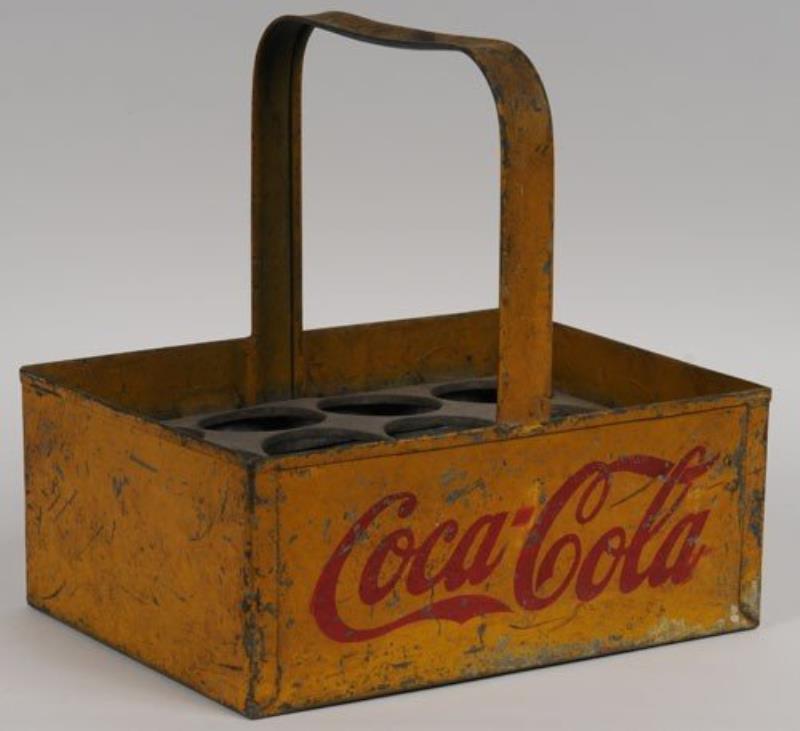 EARLY AND RARE COCA-COLA 12 BOTTLE METAL CARRIER