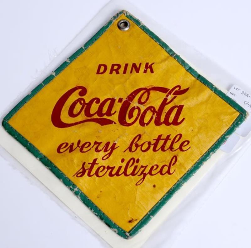 CIRCA 1933 COCA-COLA HOT PAD