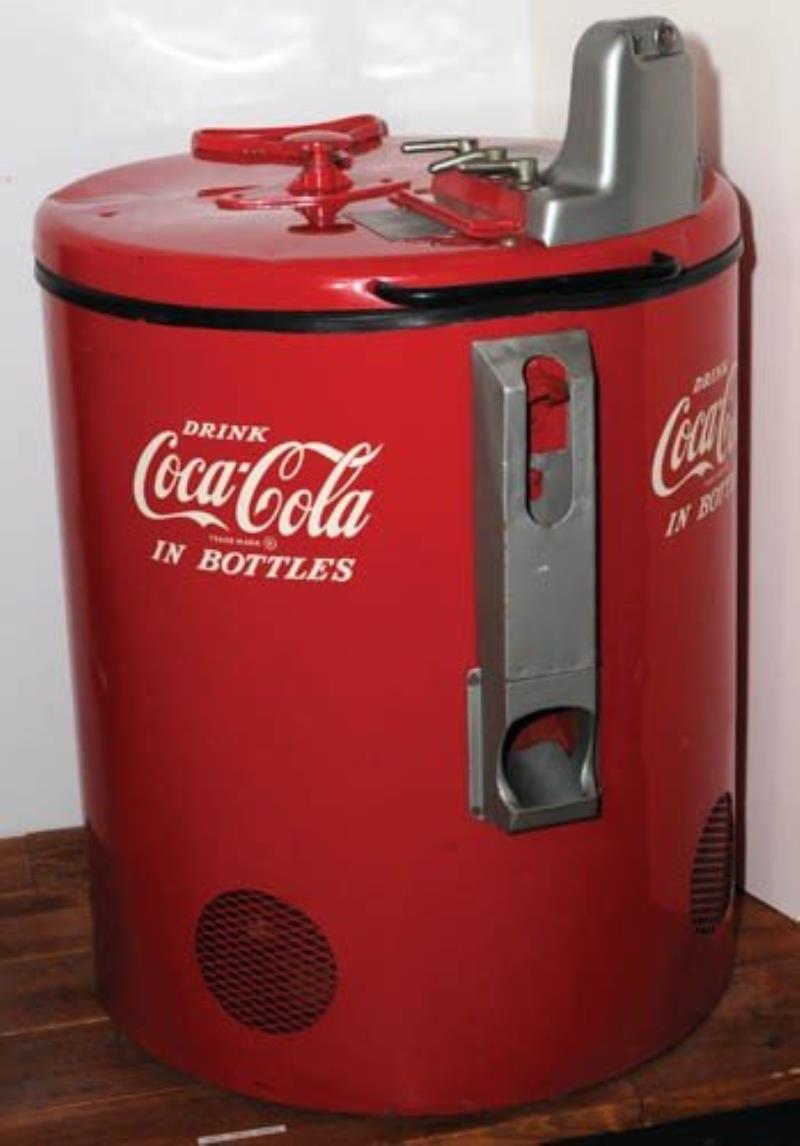 1930'S COCA-COLA AMERICAN VENDOR MODEL 120