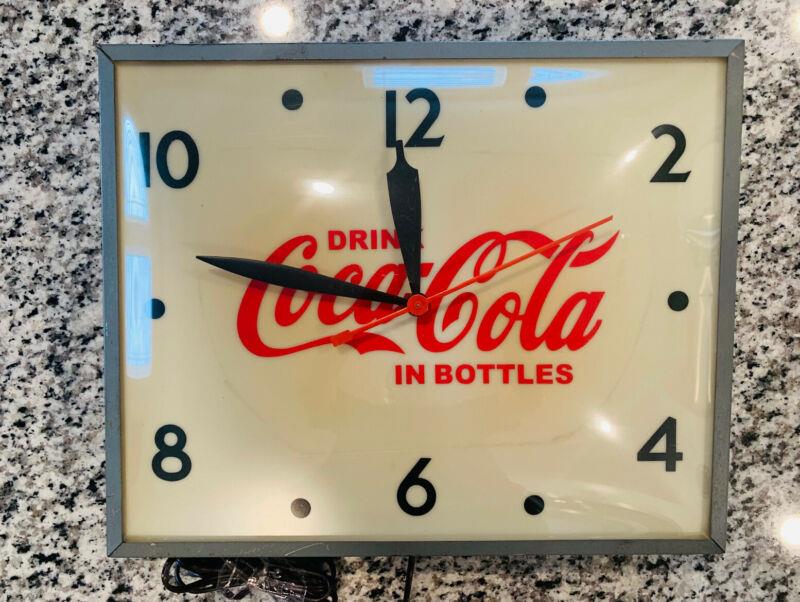 Vintage Coca Cola Bubble Clock from Swinhart Elmwood, IN 120 Volt,