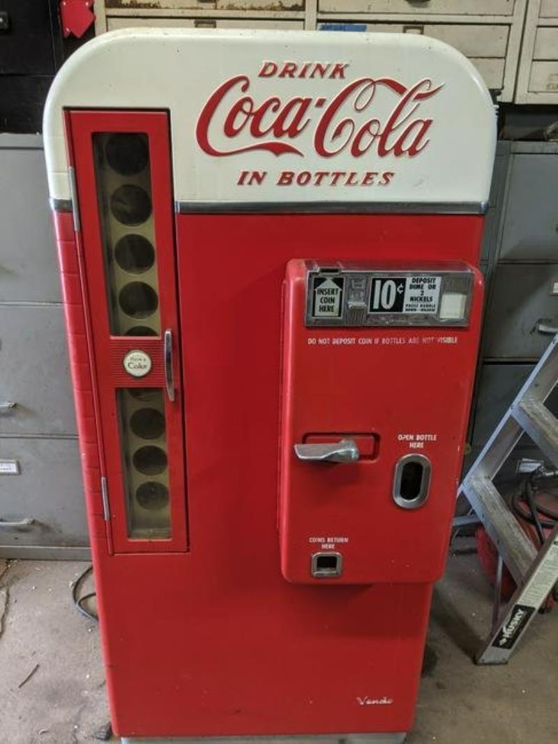Coke Coca-Cola Vendo 81D Vending Machine Original