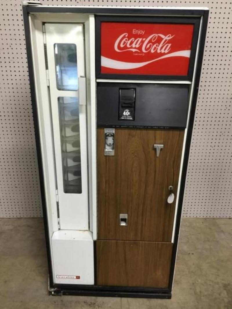 1960s Cavalier CS 864 Coca Cola Bottle Machine