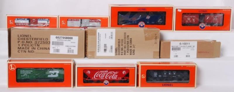10 Lionel freight cars 26382, 27058, 19365, 39270 etc