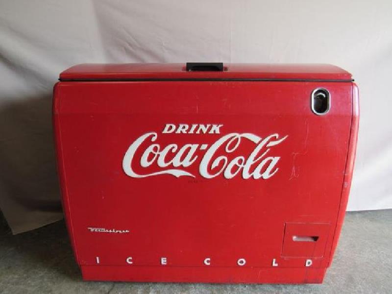 COCA-COLA CIRCA 1950'S COOLER