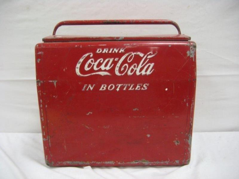 Cavalier Coca-Cola cooler with interior tray and