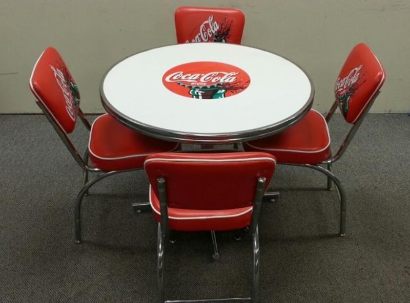 Coca Cola diner set table and chairs.